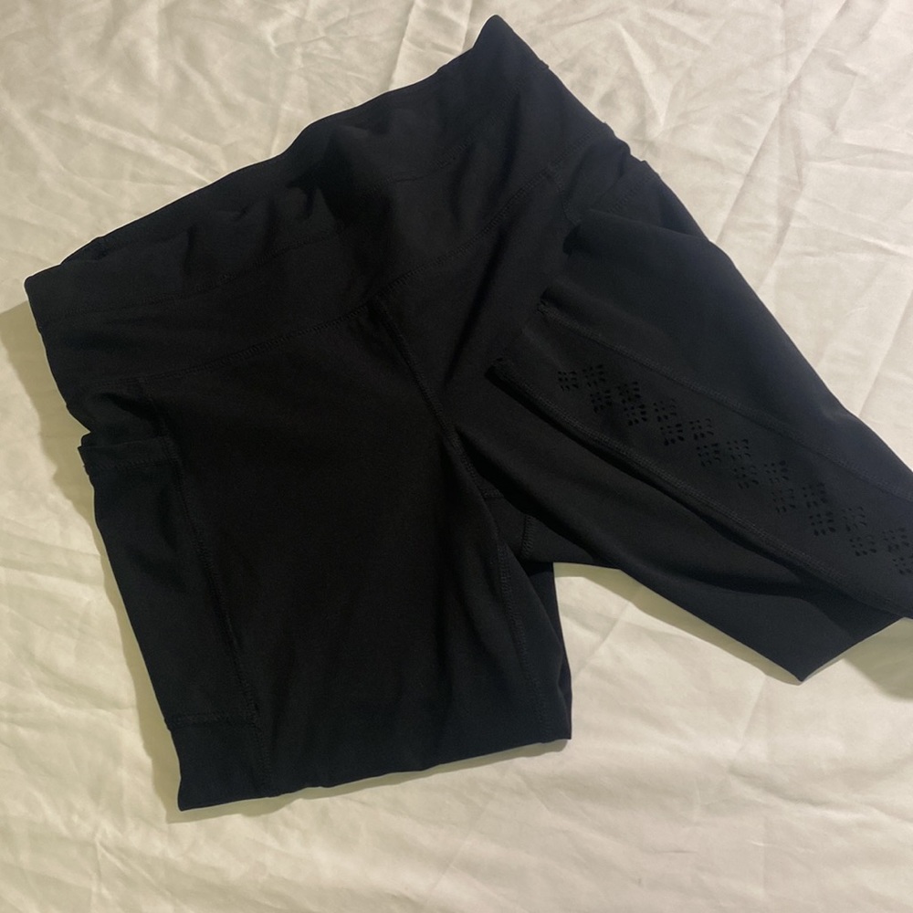 Woman’s Athletic leggings size S.